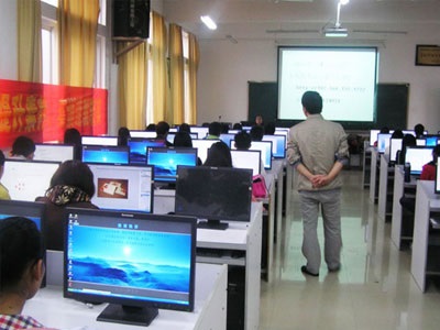 練車(chē)時(shí)什么態(tài)度，考試時(shí)什么運(yùn)氣！